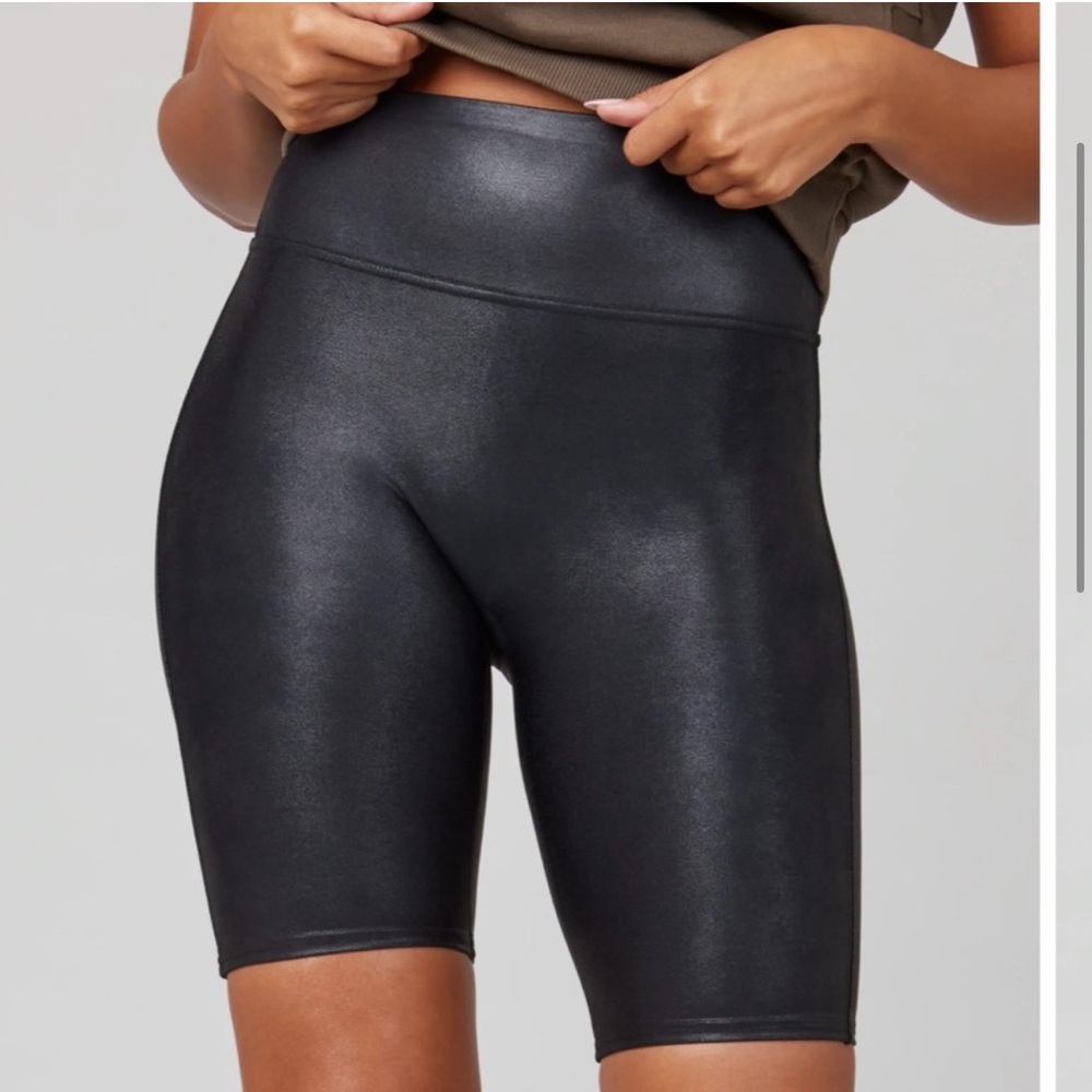 Spanx black faux leather bike shorts size small NWOT